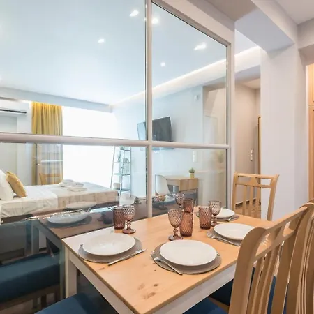 Apartment 4 *
