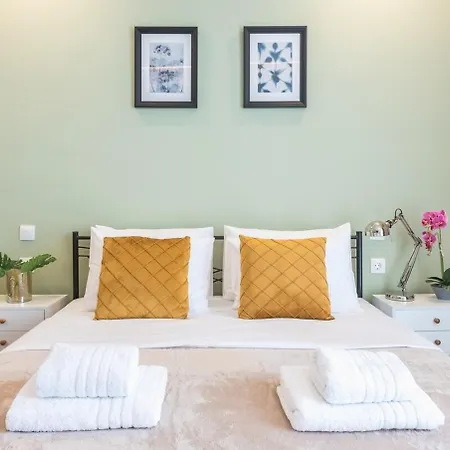 4 * Athens